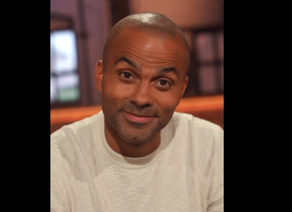 Tony Parker officialise sa nouvelle relation avec Agathe Teyssier.