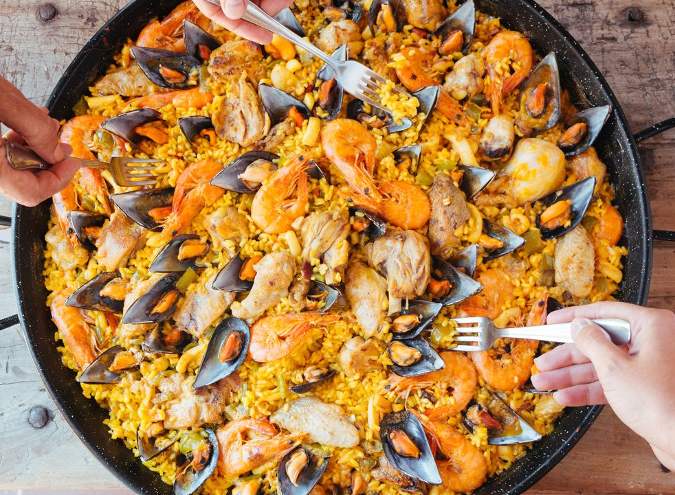 Paella halal dans une kermesse scolaire près de Lyon : le RN monte au créneau